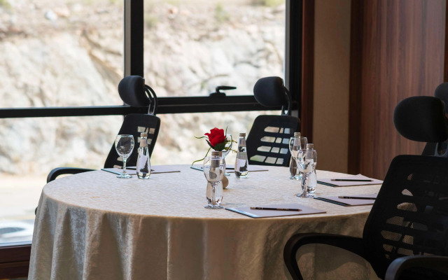 Warwick Al Taif Hotel