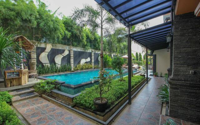 Airy Legian Shri Lakshmi Kuta Bali