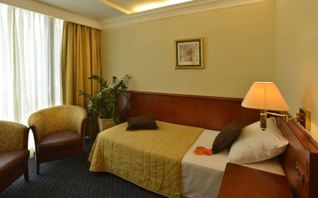 Grand Hotel Adriatic I