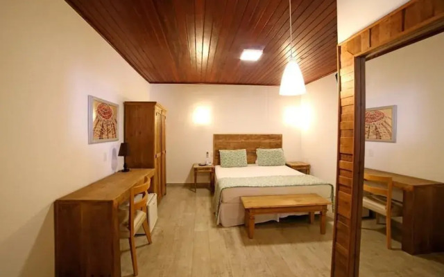 Coconut's Maresias Hotel
