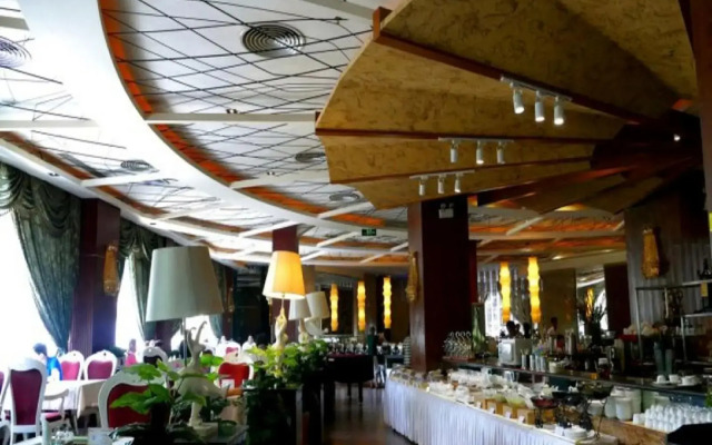 Huangma Holiday Hotel