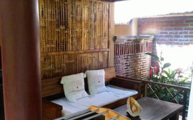 Puri Pandan Restaurant & Bungalows