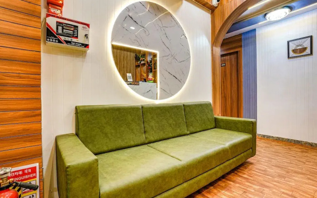 Fabhotel Max