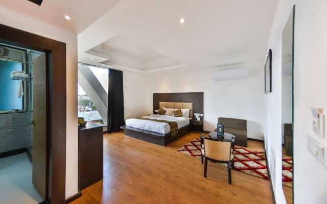 Golden Tulip Kashmir