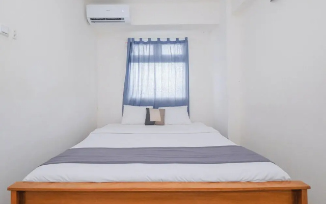 Cozy and Simply 1BR Green Pramuka Apartment
