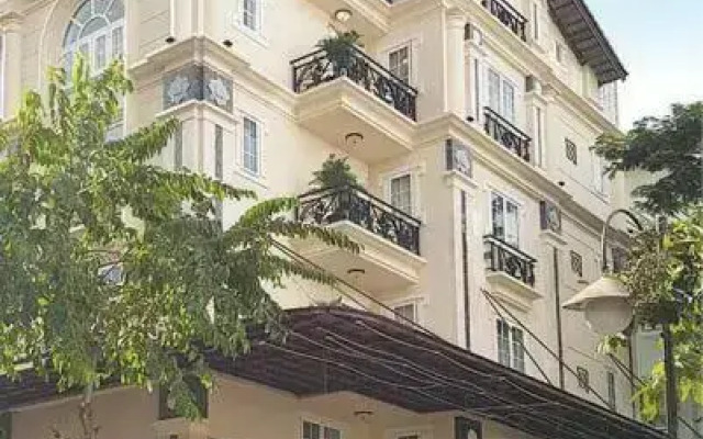 OYO 184 Rose Apartment