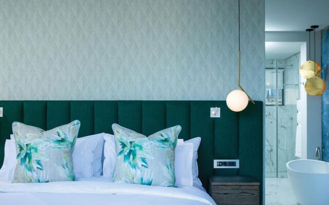 Labotessa Luxury Boutique Hotel