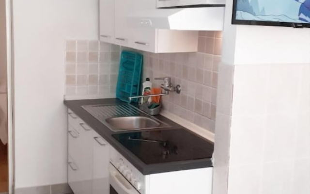 Din - 40 m From sea - A2