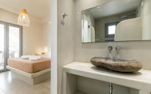 Plaka Hotel I