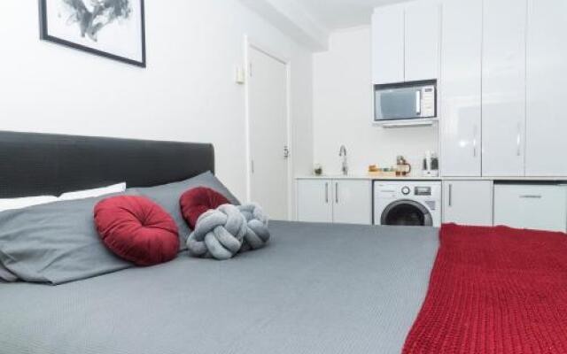Auckland Centre Studio W Pool And Gym