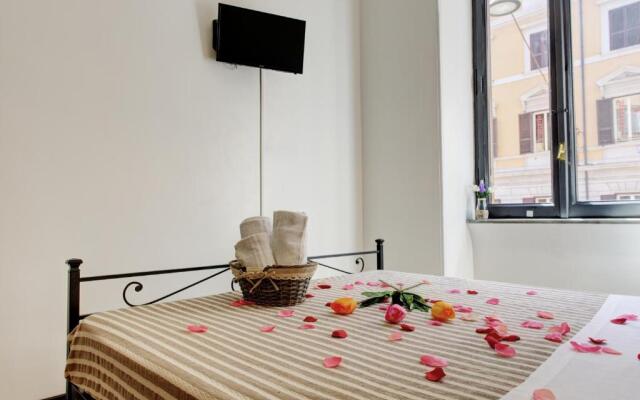 Ad Hoc Guesthouse
