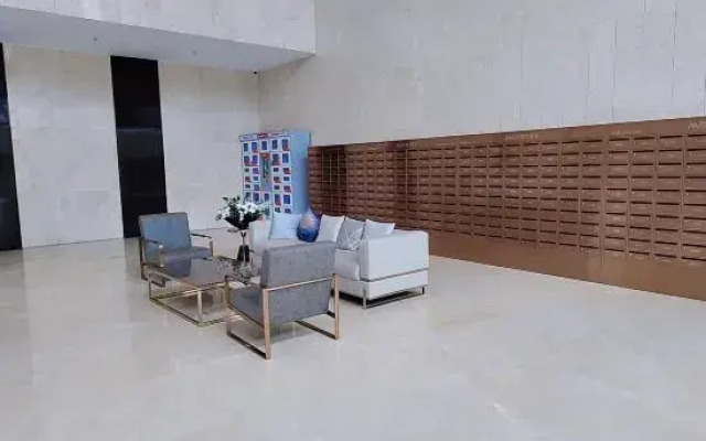 Youjia Cinema Apartment (Fuzhou South Railway Station)