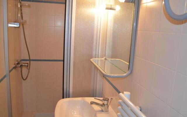 Appartement Les Menuires, 1 pièce, 2 personnes - FR-1-452-160