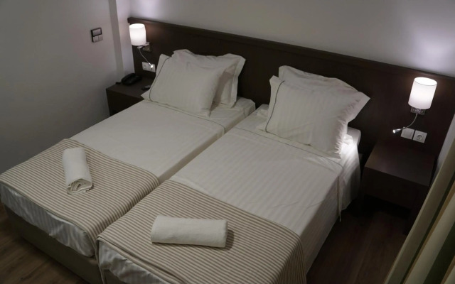 Piraeus Port Hotel