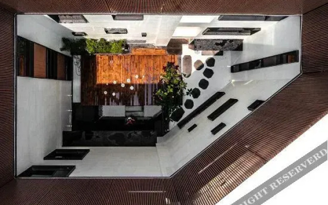 Pushe Garden Art Hotel