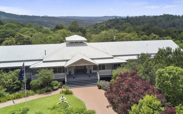 The Country House at Hunchy Montville