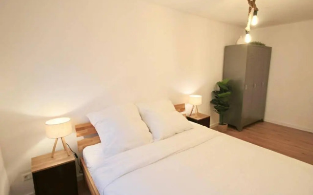 Fantastische Moderne und Zentrale Wohnung mit Balkon