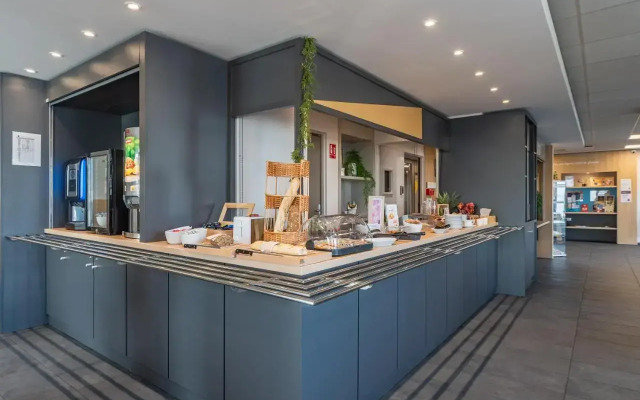 B&B HOTEL CHARTRES Océane