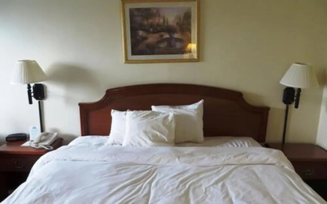 Days Inn By Wyndham Plainfield