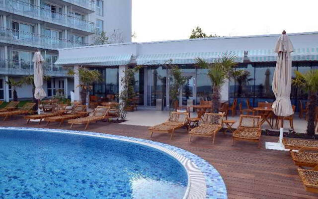 Carmen International Hotel