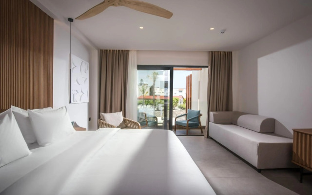 Noble Hotel Suites - Adults Only