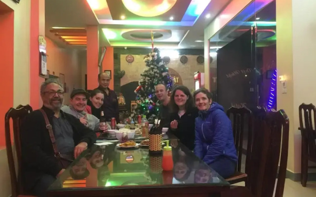 Viet Nhat Hotel - Hostel