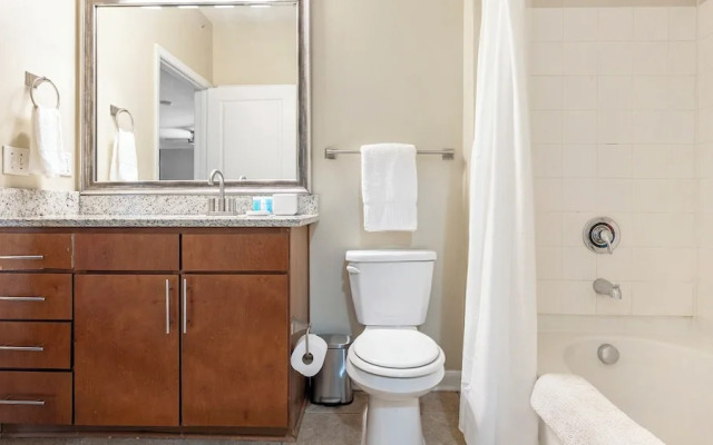 Landing Charlotte Apartments