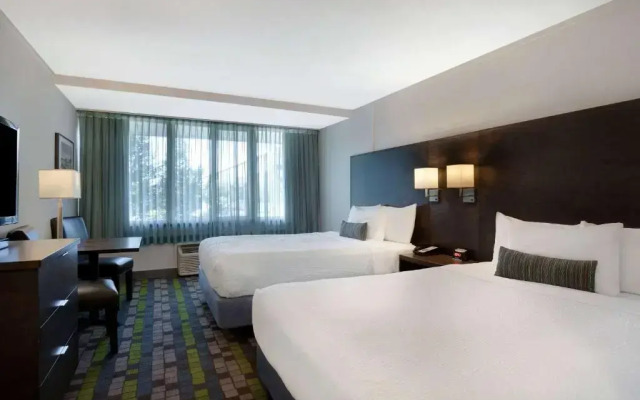 Victoria Airport/Sidney Travelodge