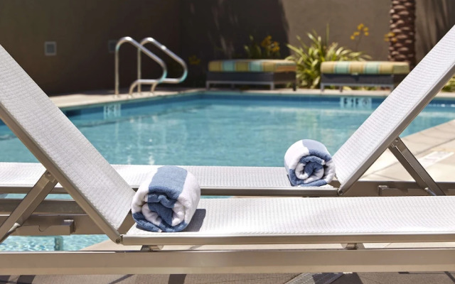 Hampton Inn Mission Valley [Ex Ramada Plaza]