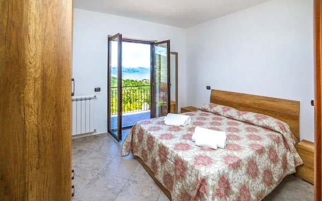Stunning Apartment in Policastro Bussentino With 2 Bedrooms and Wifi