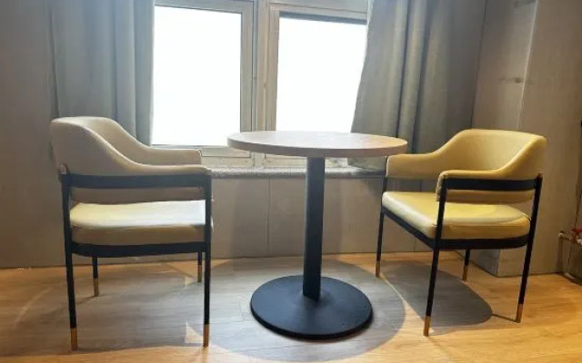 Palace Hotel (Beijing Conference Center Laiguangying)