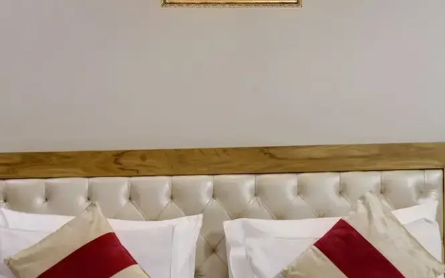 The Palm Suites