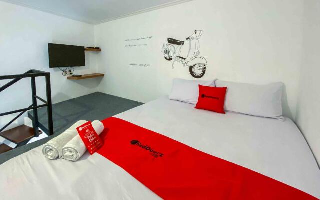 RedDoorz Syariah @ Jalan Saxophone Malang