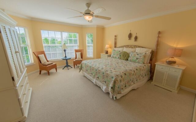 Quiet Palms Apartment 3