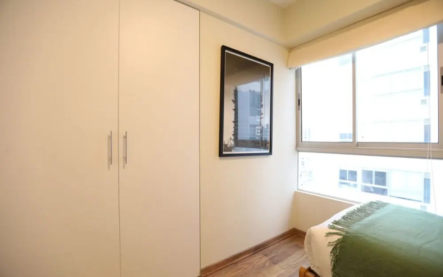 Vistas espectaculares en tranquilo apt