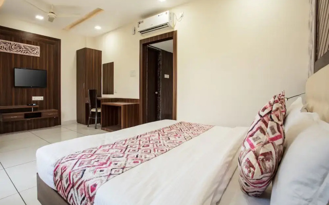 OYO Flagship 13376 Hotel Shri Vilas