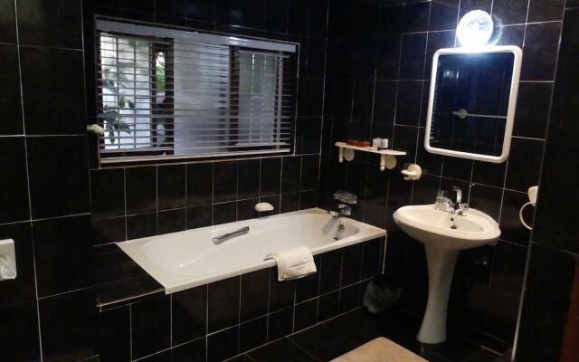 Heriot Manor Guest House & Self-Catering Accommodation, George