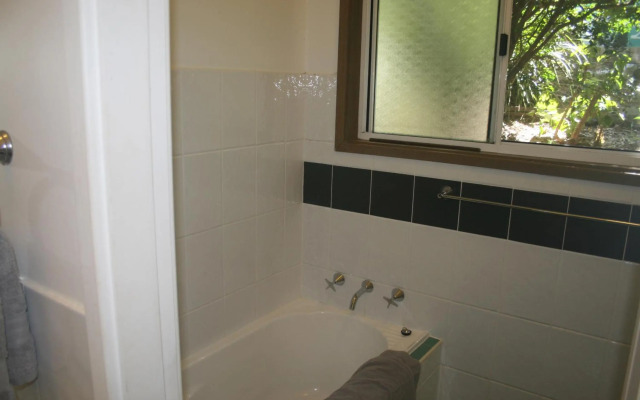 The Beach Hut Avoca Beach NSW