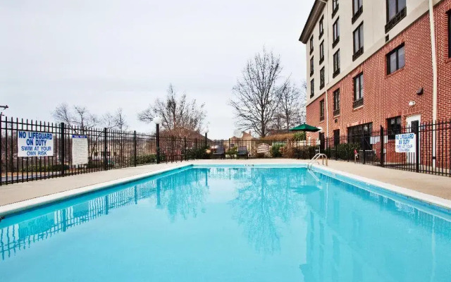 Hampton Inn & Suites Greenville-Downtown-RiverPlace