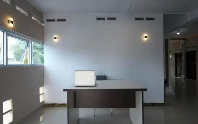 OYO 93341 Ananda Homestay Syariah