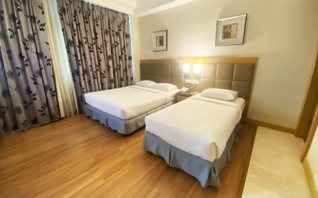 Crown Garden Hotel