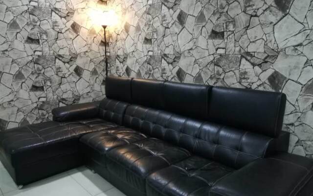 Kepong Spacious Vacation House