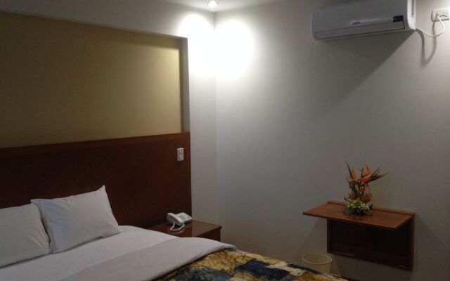 Hotel Esencia Suites