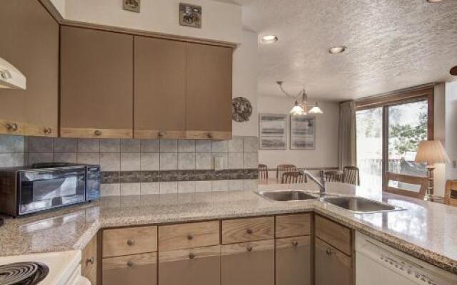 1633 Quicksilver Condo