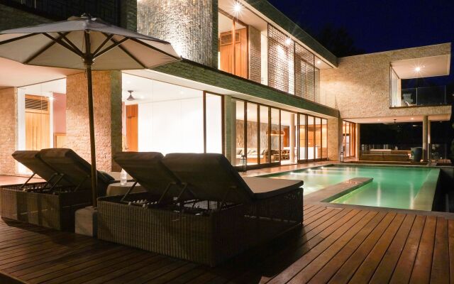 Selong Selo Resort and Residences