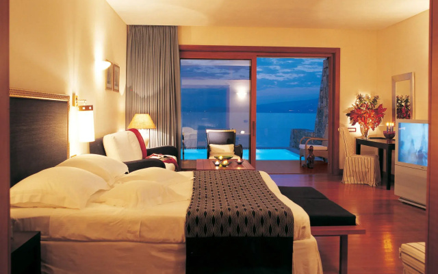 Grand Resort Lagonissi