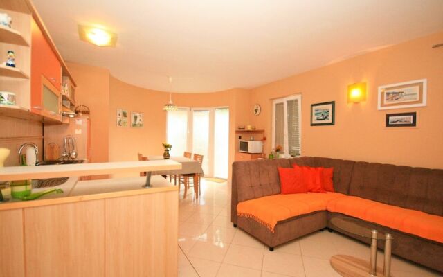 Nadica Lovorka 2 Baska Island Krk