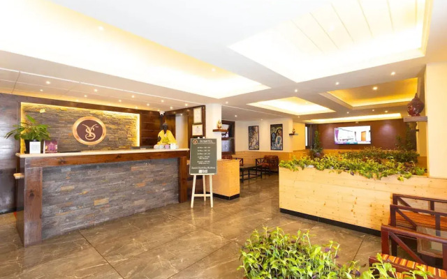 Sumitel Sanderling 500 meters from Mall Road