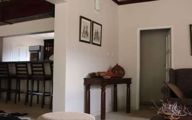 Manong Game Lodge