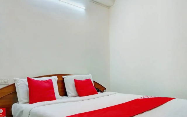 Hotel Champion Inn near Yeswantpur Junction Railway Station